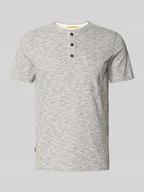 Koszulki męskie - T-shirt z kieszenią na piersi model ‘Henley’ - miniaturka - grafika 1