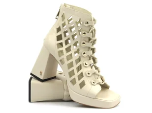 Wiosenne botki damskie (rzymianki, gladiatorki) - Carinii B9434, beżowe - Botki damskie - miniaturka - grafika 1