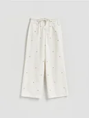 Spodnie damskie - Reserved - Jeansy wide leg z haftem - biały - miniaturka - grafika 1