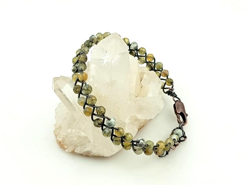 Bransoletka miedziana z agatem, obwód od 17.5 do 19 cm, waga 9 gram, znak Byka, Skorpiona, Bliźniąt, rękodzieło