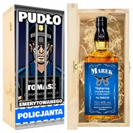 Zestawy upominkowe - SKRZYNKA PREZENT Z OKAZJI PRZEJŚCIA NA EMERYTURĘ DLA EMERYTA POLICJANT 2 Z7 - miniaturka - grafika 1