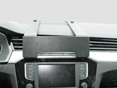 Uchwyty samochodowe do telefonów - Bardzo mocny, bezinwazyjny wspornik montażowy do Volkswagen Passat 15-19 - miniaturka - grafika 1