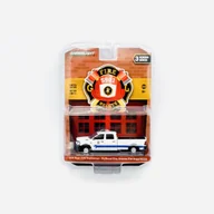 Samochody i pojazdy dla dzieci - 2020 Dodge Ram 2500 Tradesman - Bullhead City, Arizona Fire Department Greenlight 1:64 - miniaturka - grafika 1