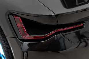 Autko BMW i4 na akumulator dla dzieci Czarny + Wolny Start + EVA + Ekoskóra + Audio LED + Pilot - Pojazdy elektryczne dla dzieci - miniaturka - grafika 15