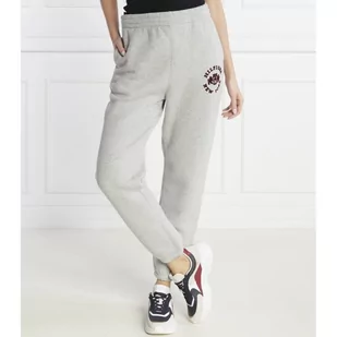 Tommy Hilfiger Spodnie dresowe VARSITY FLOCK | Relaxed fit - Dresy damskie - miniaturka - grafika 1