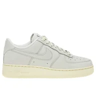 Buty sportowe damskie - Buty Nike Air Force 1 Premium DR9503-100 - białe - miniaturka - grafika 1