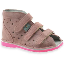 Profilaktyczne buty dla dziewczynki kapcie Danielki T125L/T135L Róż Tęcza - Buty dla dziewczynek - miniaturka - grafika 1
