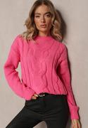 Swetry damskie - Różowy Klasyczny Sweter z Dzianiny Ozdobionej Warkoczowym Wzorem Sellema - miniaturka - grafika 1