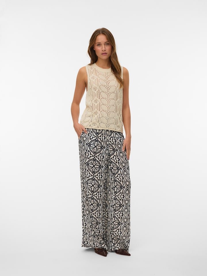 Vero Moda Bezrękawnik w kolorze beżowym