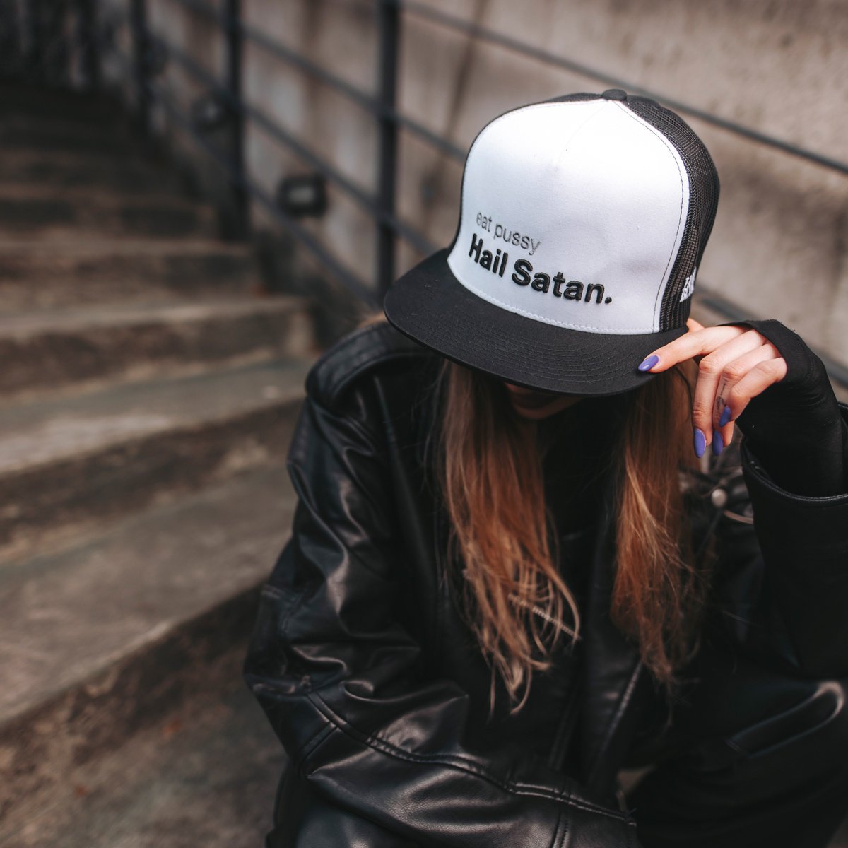 Czapka z Daszkiem Holy Blvk Eat Pussy Trucker