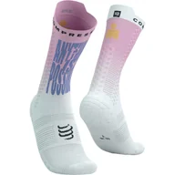 Skarpetki kolarskie - COMPRESSPORT Skarpetki rowerowe PRORACING SOCKS V4.0 BIKE IRONMAN 2025 cyclamen - miniaturka - grafika 1