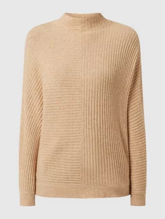 Swetry damskie - Sweter z rękawami nietoperzami - grafika 1