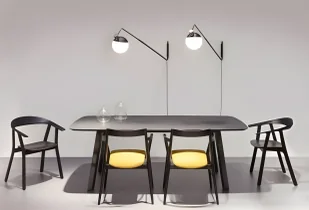 Lampa ścienna Baluna - Grupa Products - czarno-biała kula, długie ramię - Lampy ścienne - miniaturka - grafika 1