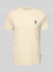 T-shirt z wyhaftowanym motywem i napisem model ‘JANUS’ - Koszulki męskie - miniaturka - grafika 1