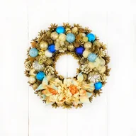 Ozdoby bożonarodzeniowe - Świąteczny wianek naturalny złoty - miniaturka - grafika 1