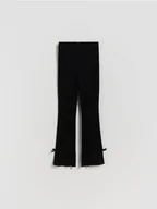 Spodnie i spodenki dla dziewczynek - Reserved - Prążkowane spodnie z kokardkami - czarny - miniaturka - grafika 1