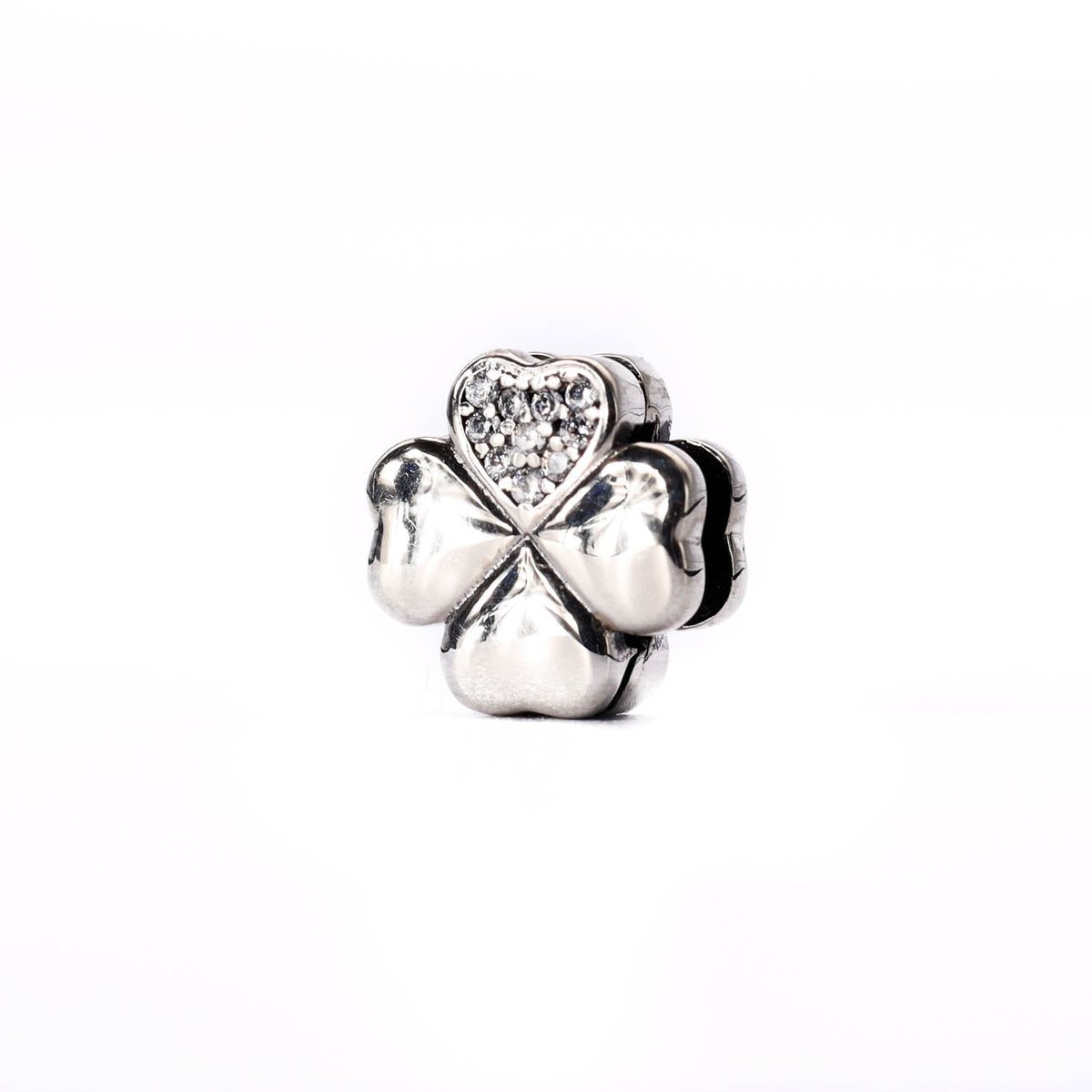 Srebrny charms klips koniczyna z cyrkoniami