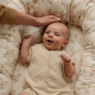 La Millou - Kokon Best Nest Velvet ENGLISH GARDEN - Kokony niemowlęce - miniaturka - grafika 1