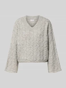 Sweter z dzianiny z dodatkiem wełny i ściegiem warkoczowym model ‘MELOISE’ - Swetry damskie - miniaturka - grafika 1