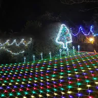 Oświetlenie świąteczne - Yakimz 2x2M siatka świetlna LED kolorowe lampki choinkowe lampki kurtynowe wewnętrzne dekoracje zewnętrzne lampki choinkowe 8 trybów IP44 - miniaturka - grafika 1