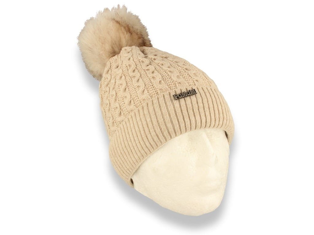 Czapka damska zimowa z pomponem polska produkcja beżowa ocieplana polarem