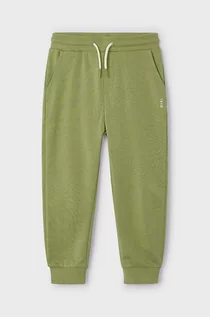 Spodnie i spodenki dla chłopców - Mayoral spodnie dresowe dziecięce kolor zielony gładkie - grafika 1