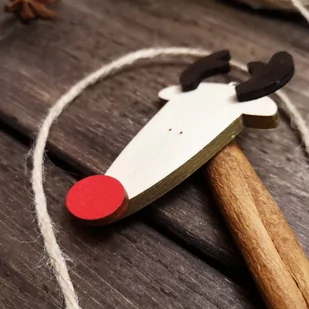 Renifer - drewniana zawieszka na szyję - Ozdoby bożonarodzeniowe - miniaturka - grafika 1