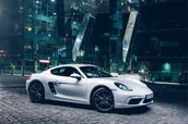 Czasopisma - Jazda Porsche 718 Cayman po torze w Krakowie - miniaturka - grafika 1