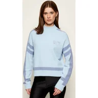Swetry damskie - GUESS Półgolf KAMILA Relaxed fit - miniaturka - grafika 1