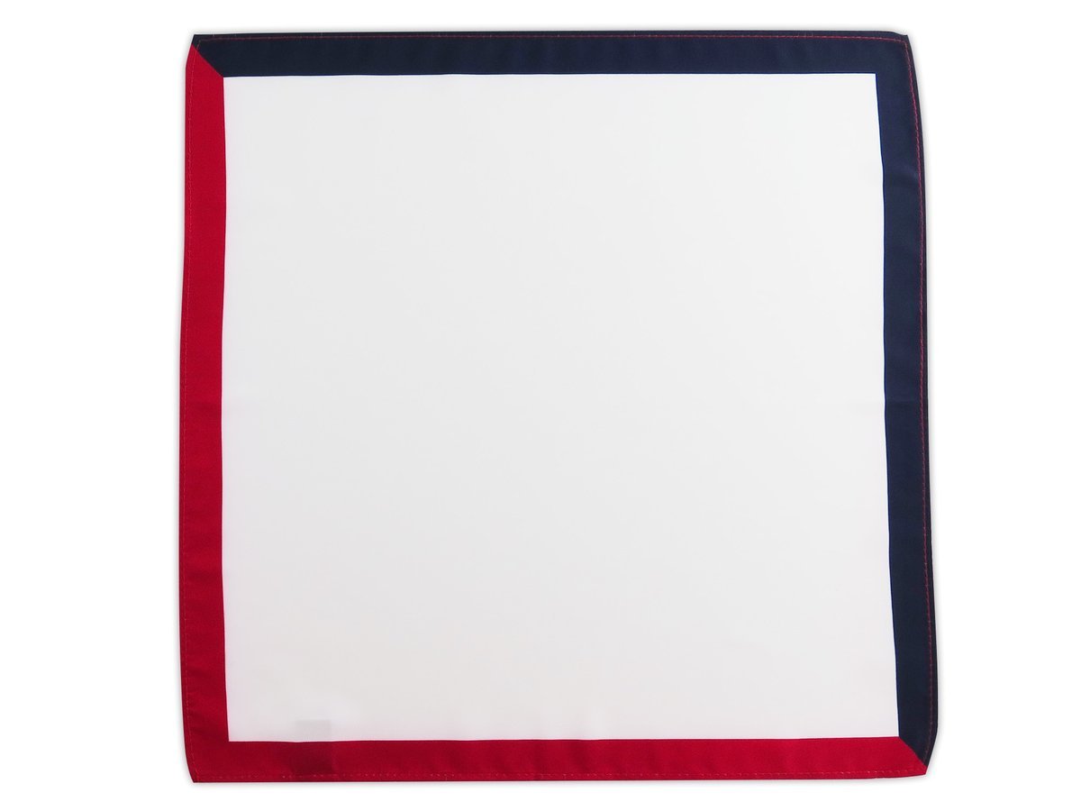 Biała gładka poszetka z czerwonym i granatowym rantem E349