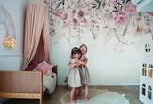 Wyposażenie pokoiku dziecięcego - Bloom Up Pastel Tapeta Wiszący Ogród Wielkich Kwiatów Do Pokoju dziecięcego - miniaturka - grafika 1