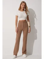 Spodnie damskie - Happiness Istanbul Spodnie w kolorze karmelowym - miniaturka - grafika 1