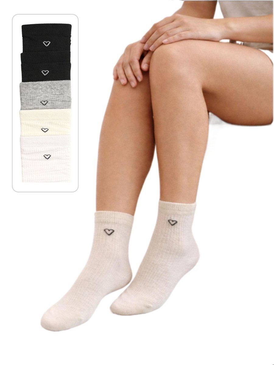 Skarpetki damskie skarpety długie w prążek serca ONESIZE MYWAY