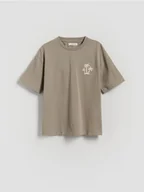 Koszulki dla chłopców - Reserved - Bawełniany t-shirt z nadrukiem - beżowy - miniaturka - grafika 1