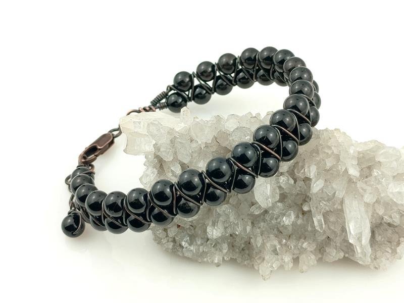 Bransoletka miedziana z czarnym turmalinem, obwód od 18 do 20 cm, waga 25 gram, prezent z okazji 8 rocznicy ślubu, rękodzieło