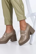 Mokasyny damskie - Beżowe mokasyny skórzane damskie na słupku z cyrkoniami PRODUKT POLSKI Casu 20157-38 - miniaturka - grafika 1