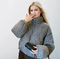 Kurtki damskie - Puchowa zimowa kurtka damska - Szary - miniaturka - grafika 1