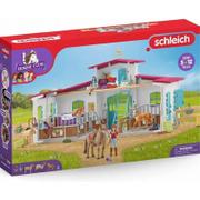 Figurki dla dzieci - Schleich Horse Club Centrum jeździeckie Lakeside 42567 - miniaturka - grafika 1