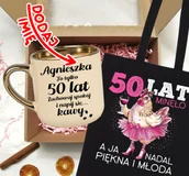 Gadżety dla niej i dla niego - Zestaw prezentowy na 50 urodziny - kubek na 50 z imieniem oraz torba - miniaturka - grafika 1