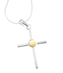 Srebrny krzyżyk z bursztynem - Biżuteria religijna - miniaturka - grafika 1
