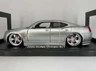 Samochody i pojazdy dla dzieci - Jada Toys  Dodge Charger 2006 R/T Silver 1:18 90723A - miniaturka - grafika 1