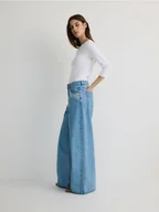 Spodnie damskie - Reserved - Jeansy wide leg z haftem - niebieski - miniaturka - grafika 1