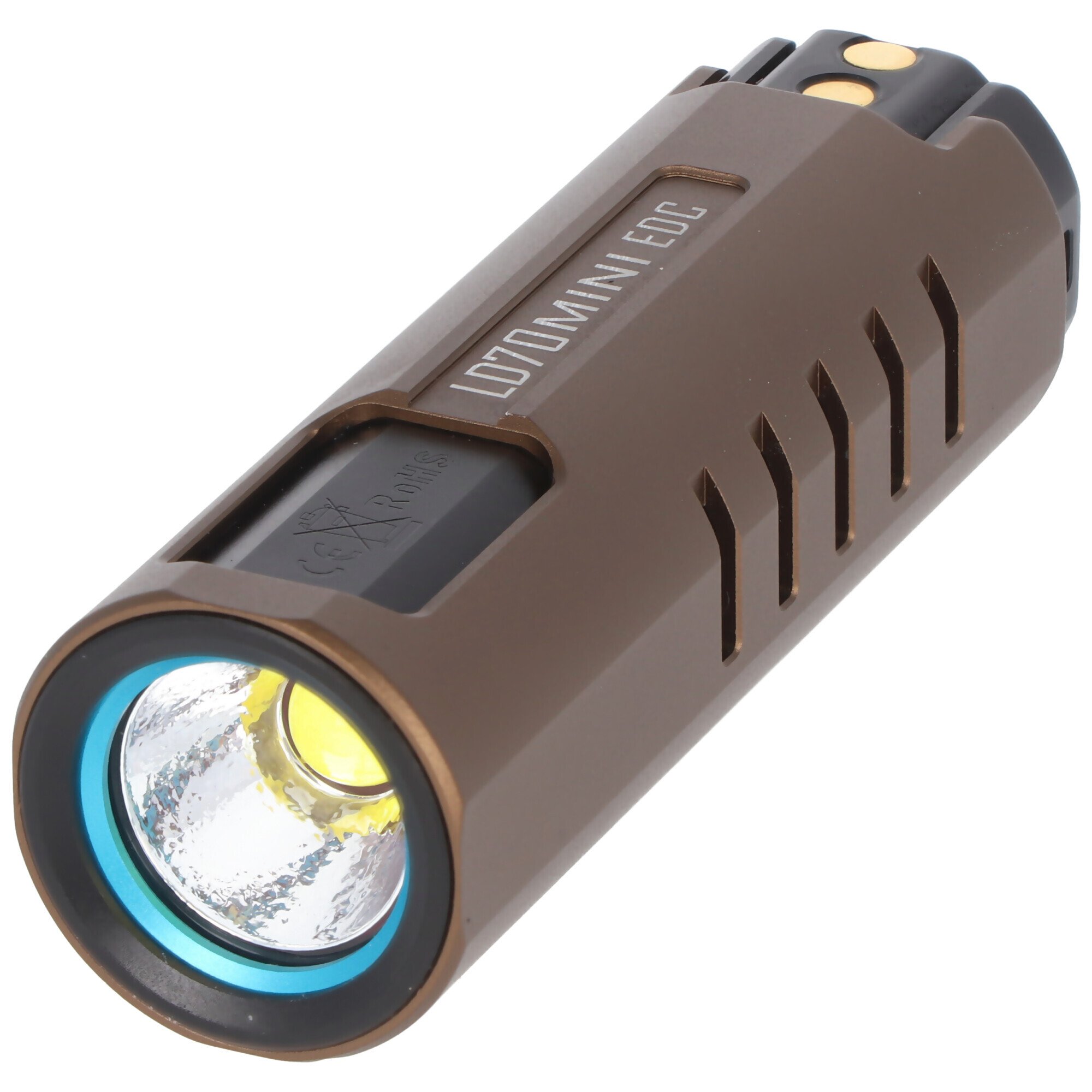 Latarka LED Imalent LD70 Mini EDC o mocy 4000 lumenów i zasięgu światła do 203 metrów.