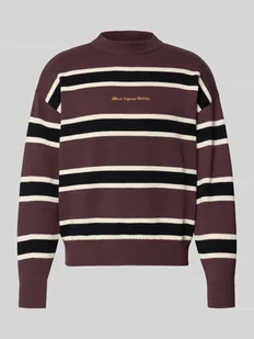 Sweter z dzianiny ze wzorem w paski i wyhaftowanym logo - Swetry męskie - miniaturka - grafika 1