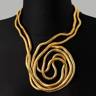 Naszyjniki - Modelowany segmentowy naszyjnik w złotym kolorze - miniaturka - grafika 1