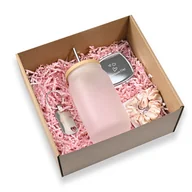 Zestawy upominkowe - Zestaw prezentowy – Butelka szklana, Gumka do włosów, Lusterko z grawerem, Brelok z grawerem, Kartka - miniaturka - grafika 1