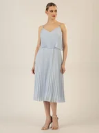 Sukienki - APART Sukienka w kolorze jasnoszarym - miniaturka - grafika 1