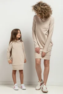 Komplet sukienek z kominem i kieszeniami dla mamy i córki, model 37, beżowy - Komplety damskie - miniaturka - grafika 1