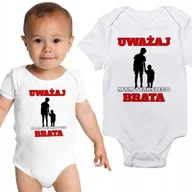 Body dla niemowląt - Body Dziecięce Białe UWAŻAJ MAM BRATA Wzory 86 - miniaturka - grafika 1