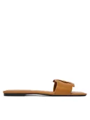 Klapki i japonki damskie - Calvin Klein Klapki Square Flat Sandal Emblem HW0HW03128 Brązowy - miniaturka - grafika 1